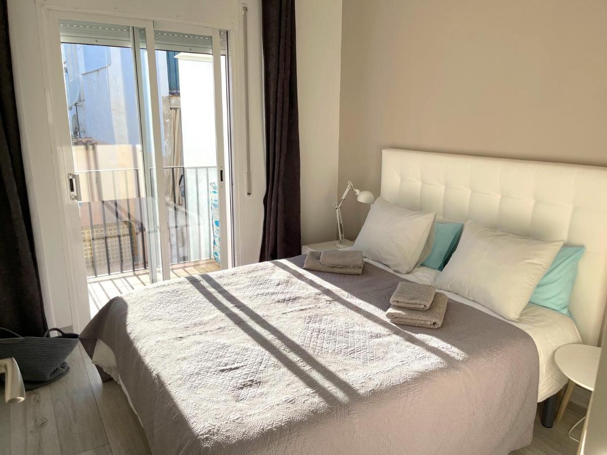 Amazing 2 Bedroom Apartment With Big Sun Terrace Sitges Centre Beach מראה חיצוני תמונה