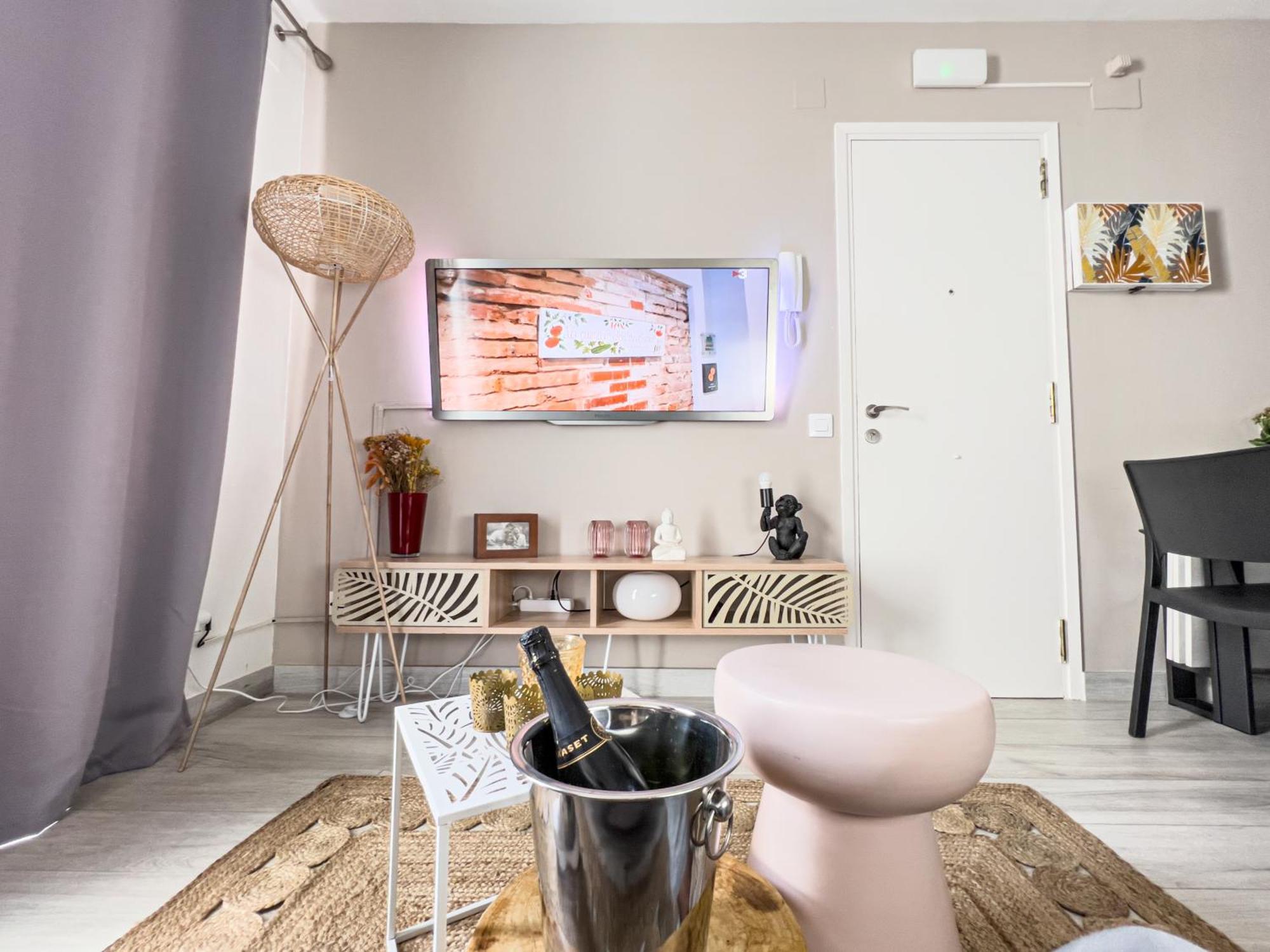 Amazing 2 Bedroom Apartment With Big Sun Terrace Sitges Centre Beach מראה חיצוני תמונה